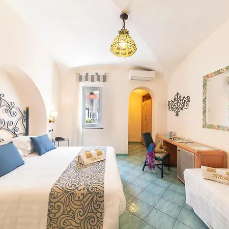 Terme Tritone & Forio di Ischia