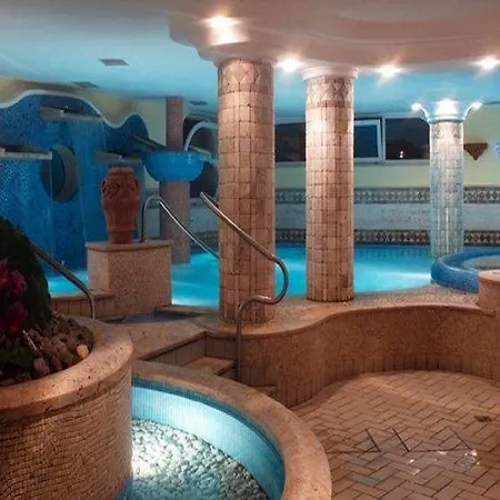 Terme Tritone & ホテル Forio di Ischia